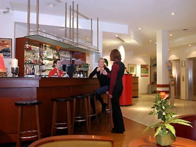 ibis Hotel Düsseldorf Hauptbahnhof